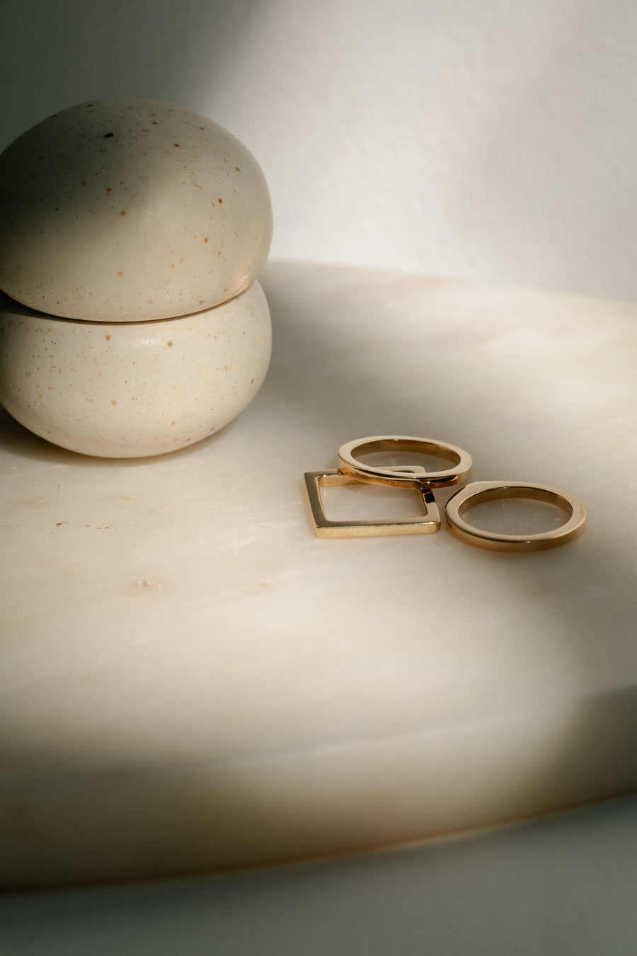 BOX GOLD RING