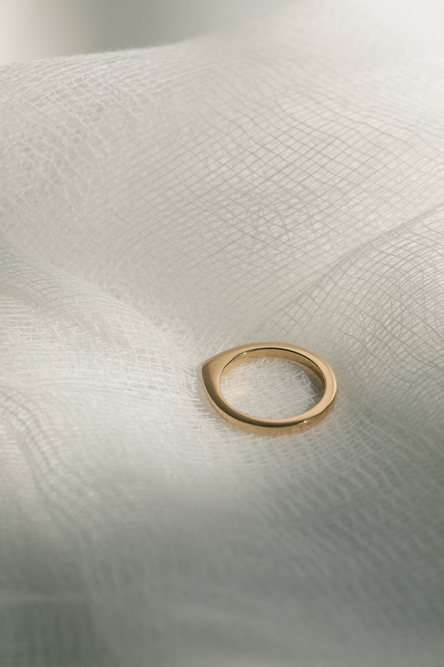 TEARDROP GOLD RING