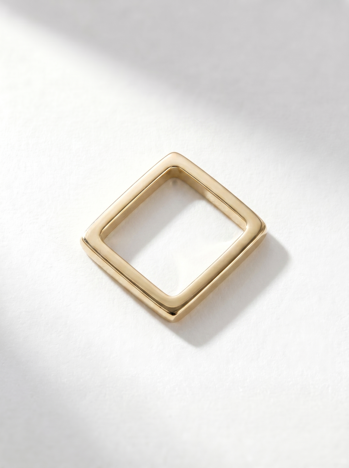 BOX GOLD RING